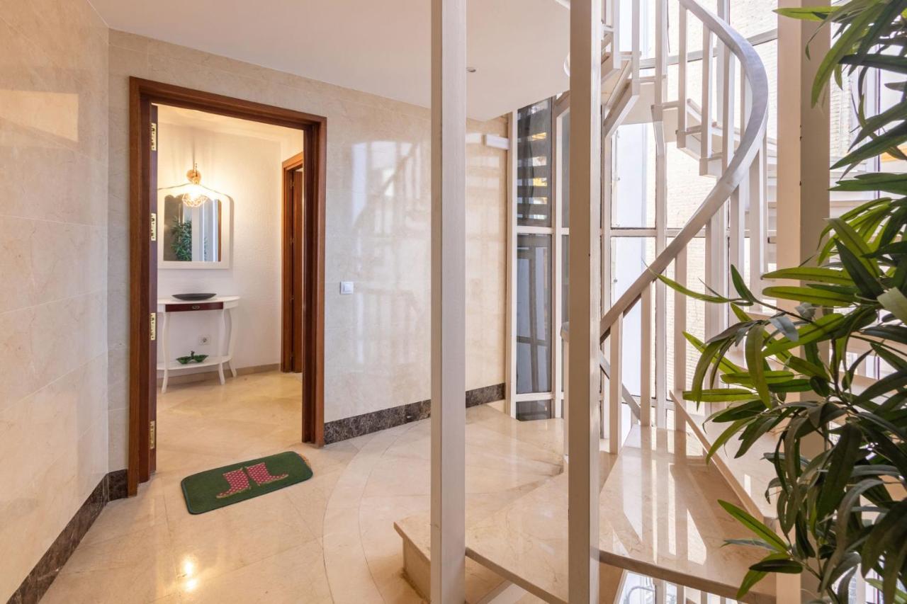 El Salvador City Center Suite By Valcambre Siviglia Esterno foto